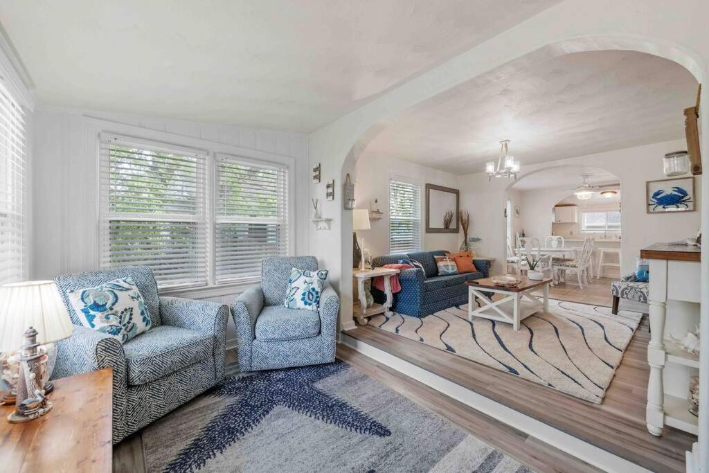 Beach Bungalow - 1 Block To Beach - Pets Welcome! Norfolk Exterior foto